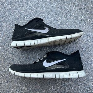 Nike black & white sneakers